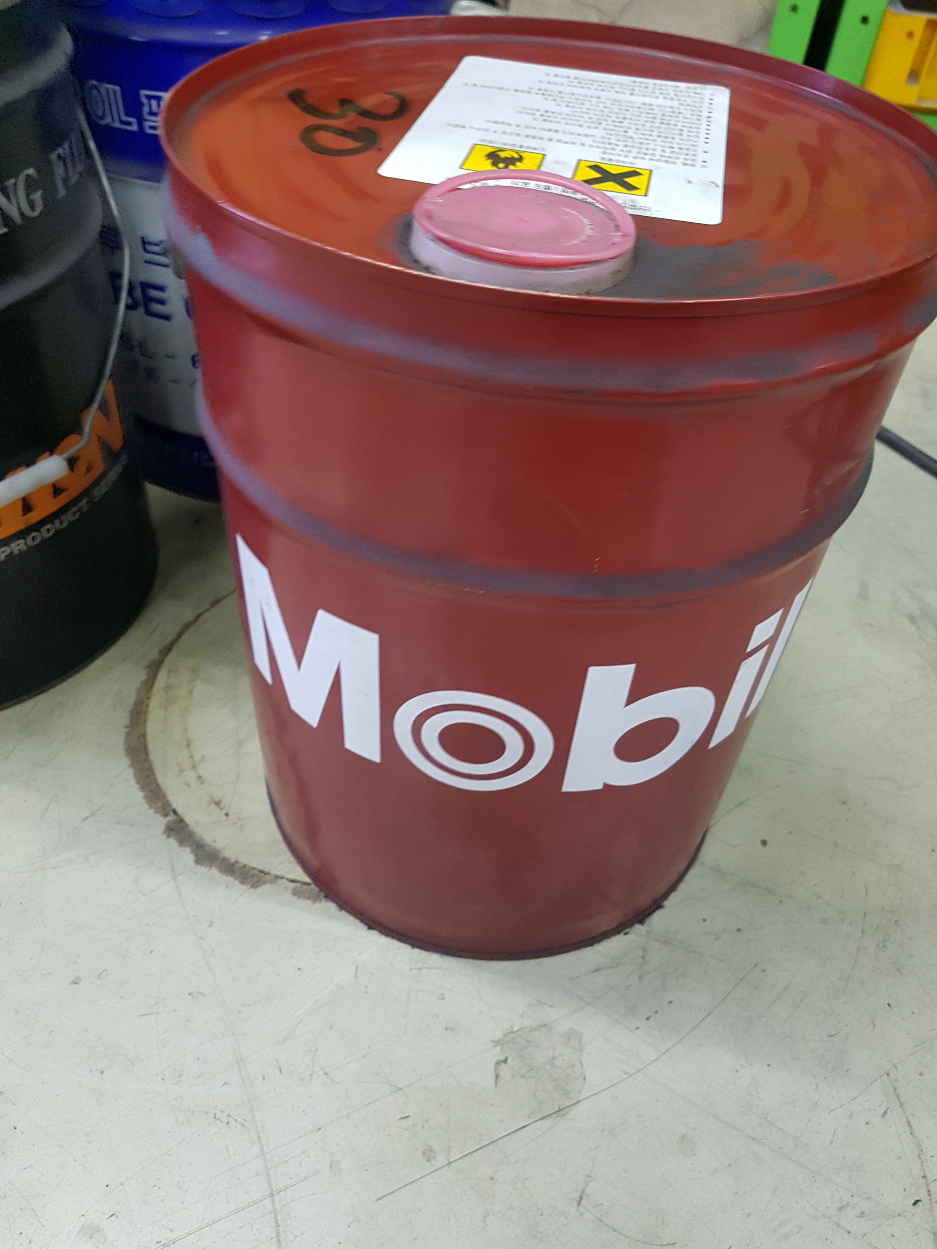 모빌 바큠펌프오일(진공펌프오일)(mobil vacum pump oil)