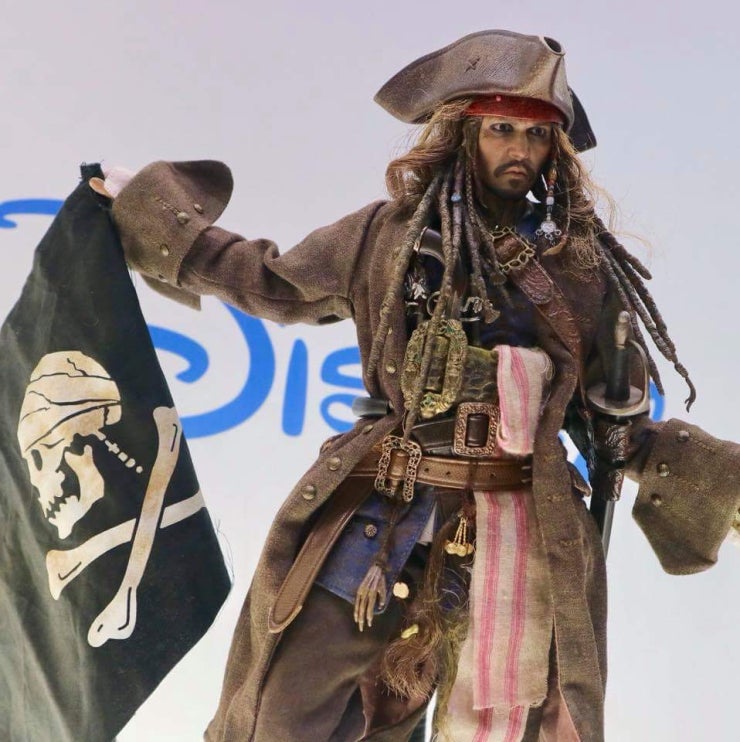 도쿄 코믹콘 2017 핫토이 토르라그나로크 외(욘두,저스티스리그,미녀와 야수 벨) | 인스티즈