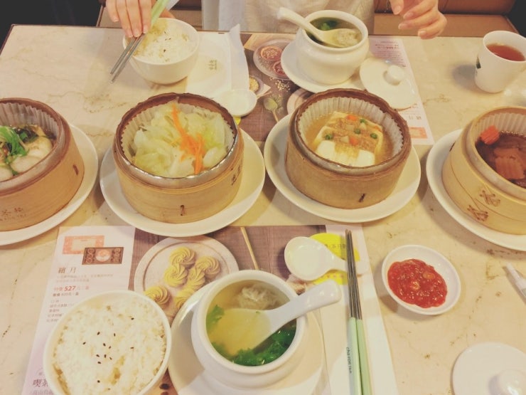 정성스러운김밥 이미지