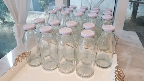 (새상품) 딸기우유 밀크티 유리병 300ml, 쿠키용기 판매합니다