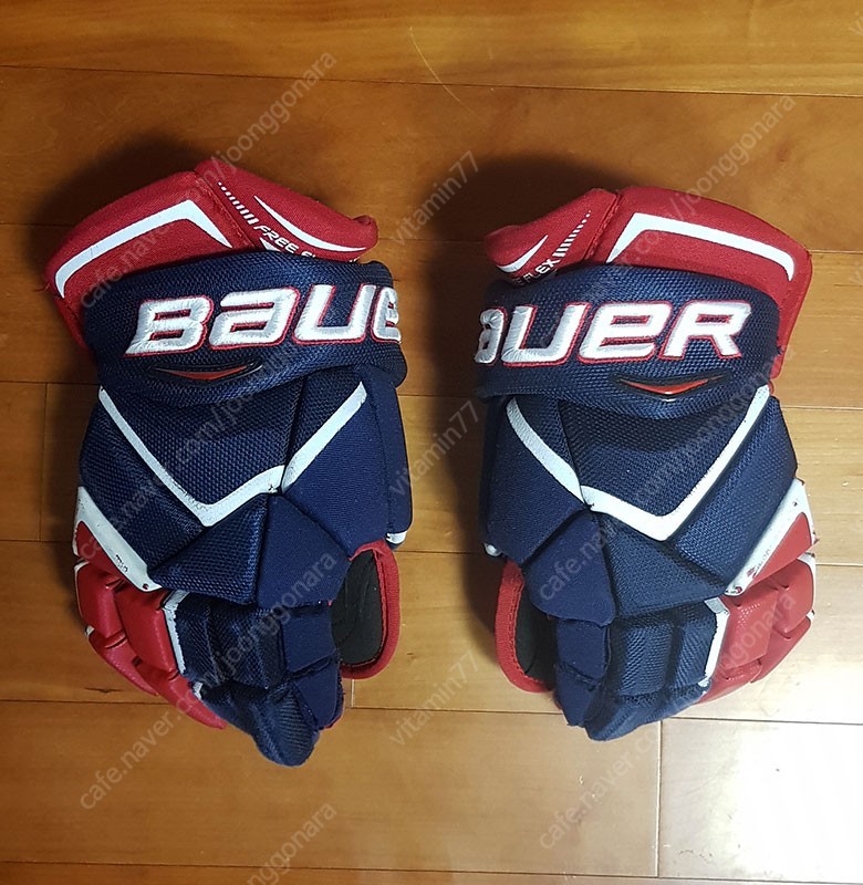 바우어 아이스하키 주니어용 글로브 판매 합니다. (Bauer Vapor 1X Jr. Hockey Gloves)