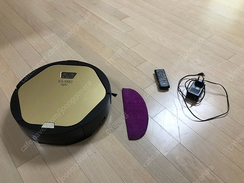 아이클레보 라이트 로봇청소기 판매합니다.