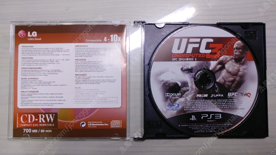 PS3 UFC 언디스퓨티드3 팝니다.