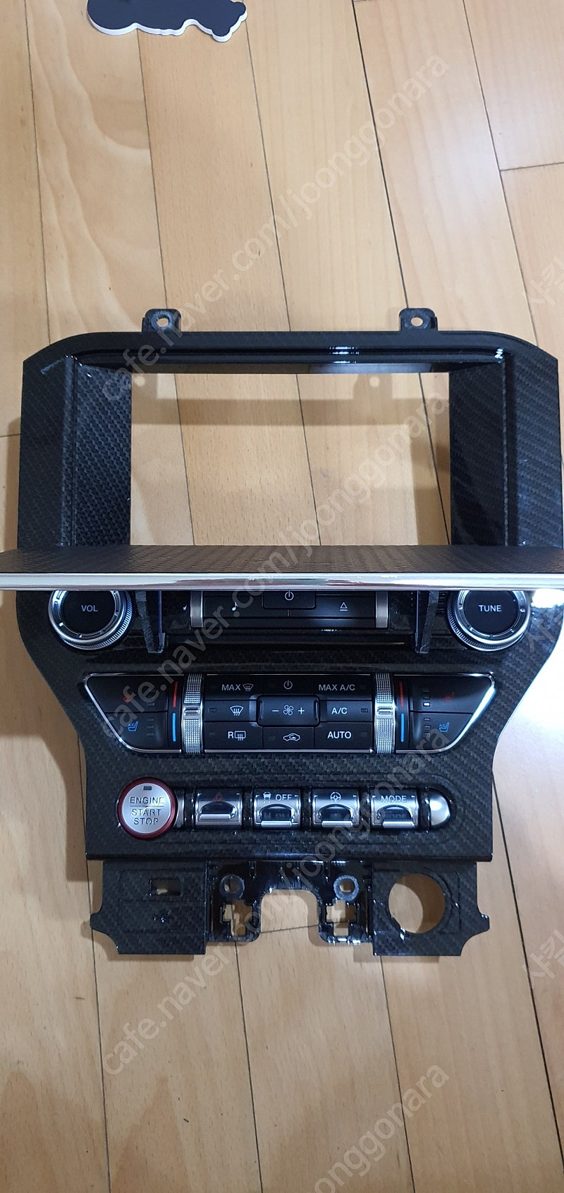 머스탱 2018 북미버전 SYNC3 + 카블릿 M2C 100 + FORD전용인터페이스 팝니다.