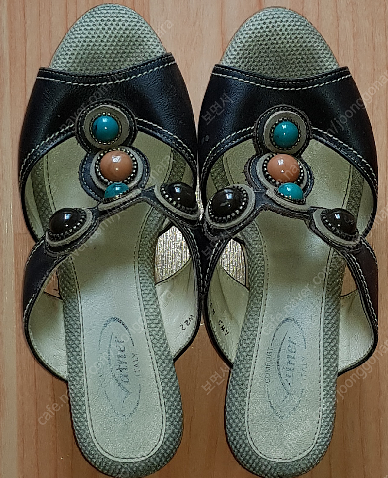 명품 바이네르 컴포트 여성 정품 샌달 구두 240mm 갈색 뒷굽높이 6cm 15,000원 착불