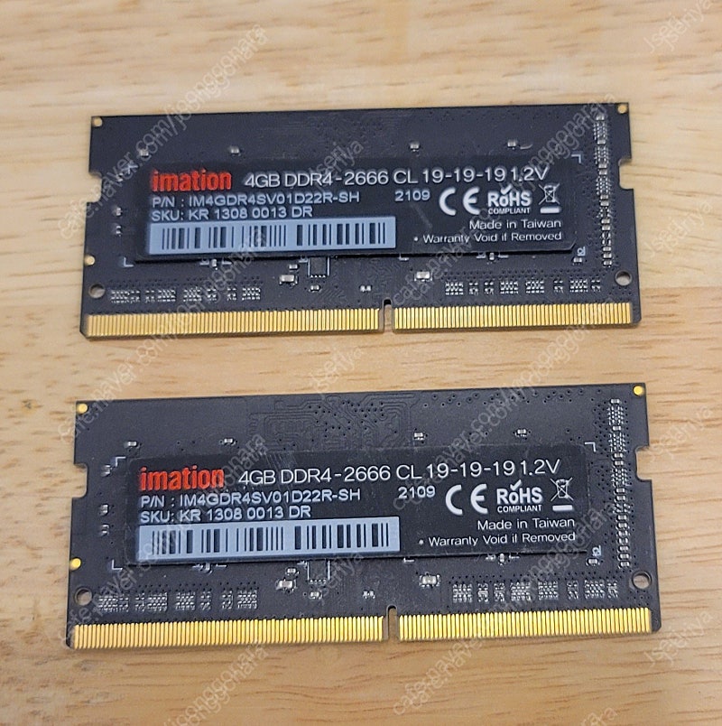 이메이션 노트북용 램 DDR4 4G PC4-21300 미사용 2개 팝니다