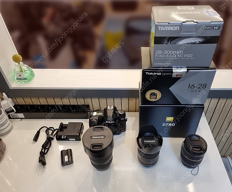 D780 / 탐론 28-75 F2.8 / 28-300 F3.5-6.3 Di VC PZD / 토키나 Opera 16-28 F2.8 니콘 마운트 렌즈 판매합니다