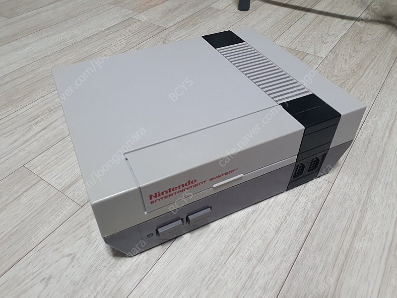 닌텐도 NES (현대 컴보이) 판매합니다