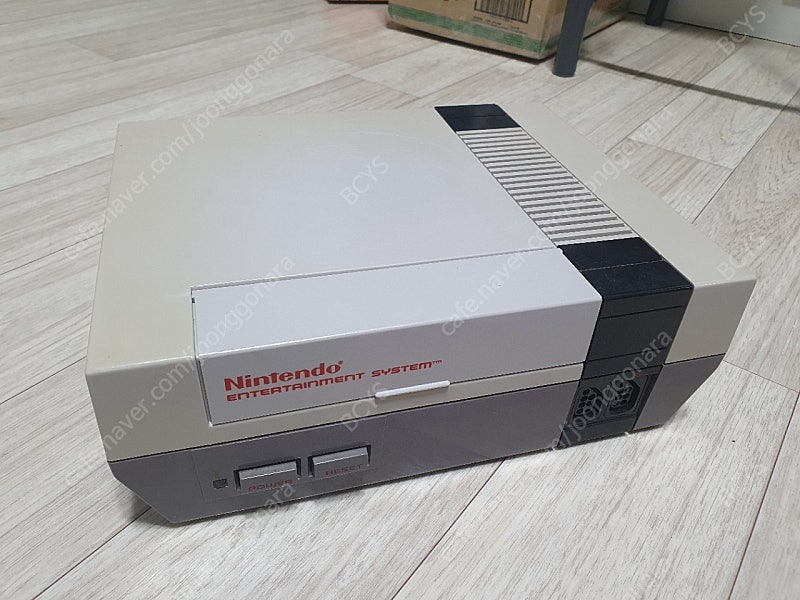 닌텐도 Nintendo NES (현대 컴보이) 판매합니다