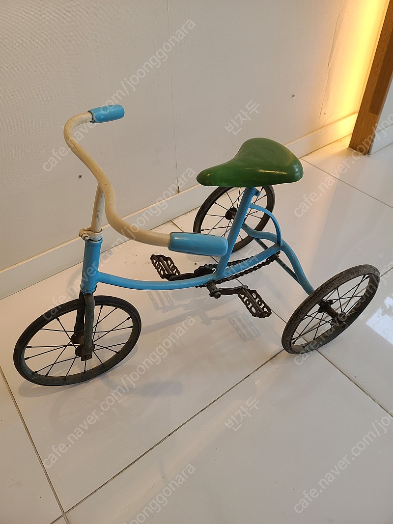 오리지널 프랑스 빈티지 유아자전거 판매합니다.