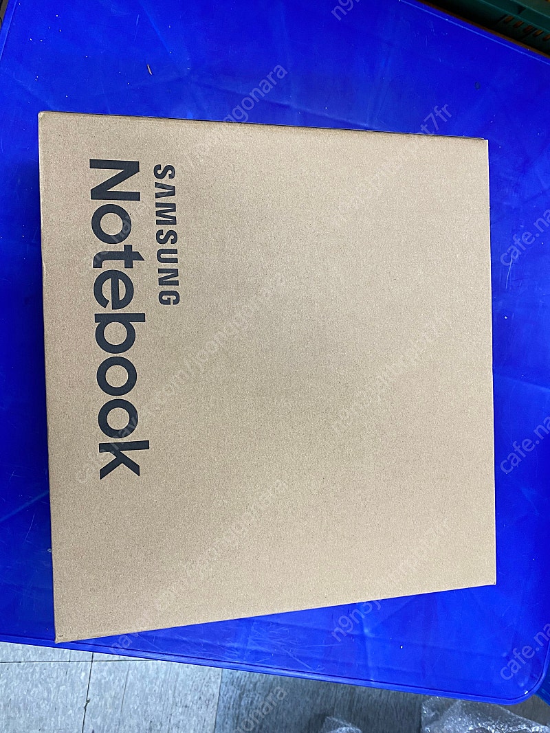7일 사용한 삼성 노트북 i5-10세대 NT550XCJ 판매합니다.