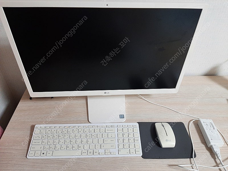 LG 24V570-GR30K 컴퓨터 (무선마우스 키보드 포함) 판매합니다. (대전 직거래가능)