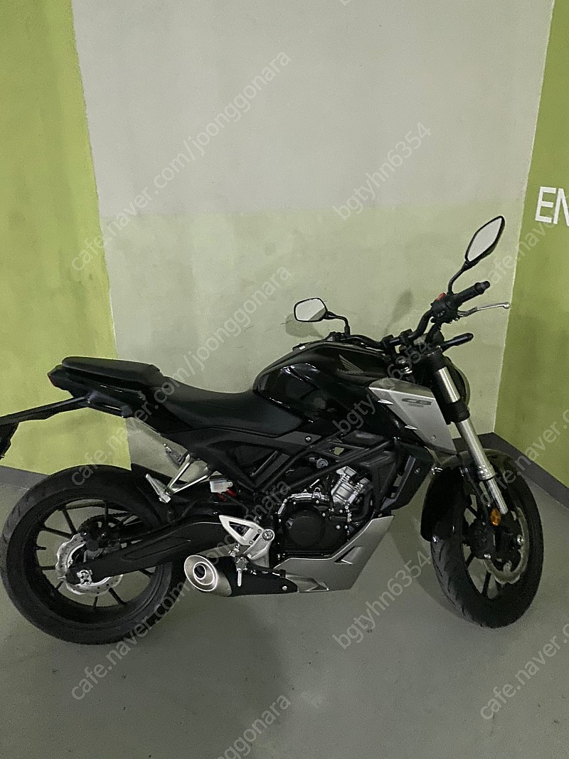 혼다cb125r 20년식 신차