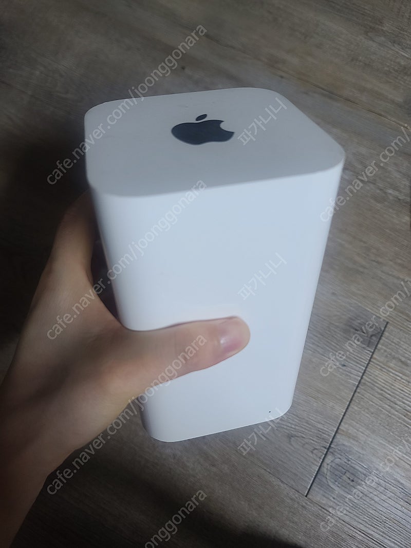 애플 에어포트 타임캡슐 2TB Apple Airport Time Capsule 2TB 판매합니다.