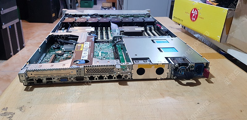 HP ProLiant DL360e Gen8 2.5인치 8베이 100대--2