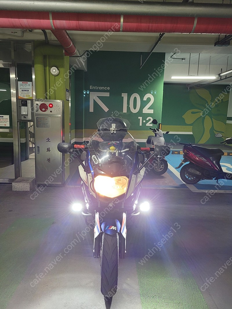 가격다운)16년식BMW F800GT 세이프티팩