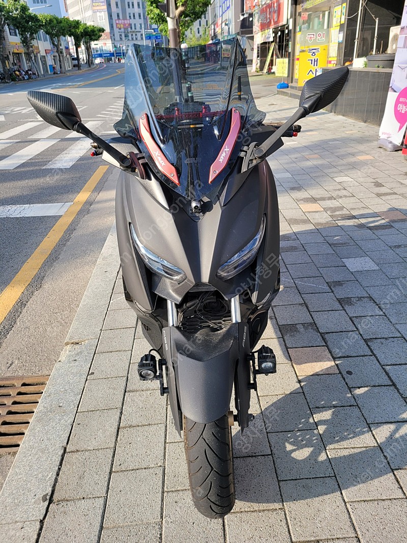 xmax300 20년식 14xxxkm 팝니다