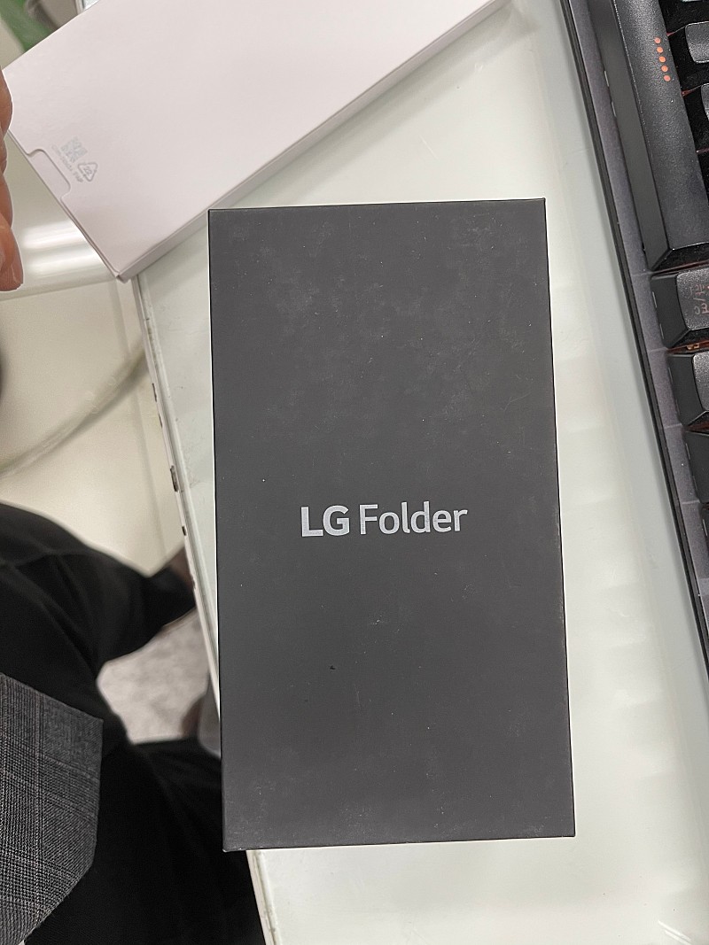LG-Y110 폴더폰 미개봉 완박스 판매