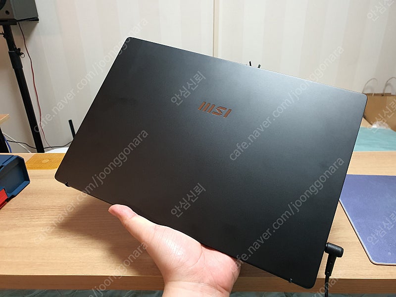 MSI 14인치 써밋 B14 A11M 인텔 11세대 i7-1165g7 탑제 썬더볼트4 지원 활용성 좋은 노트북 판매