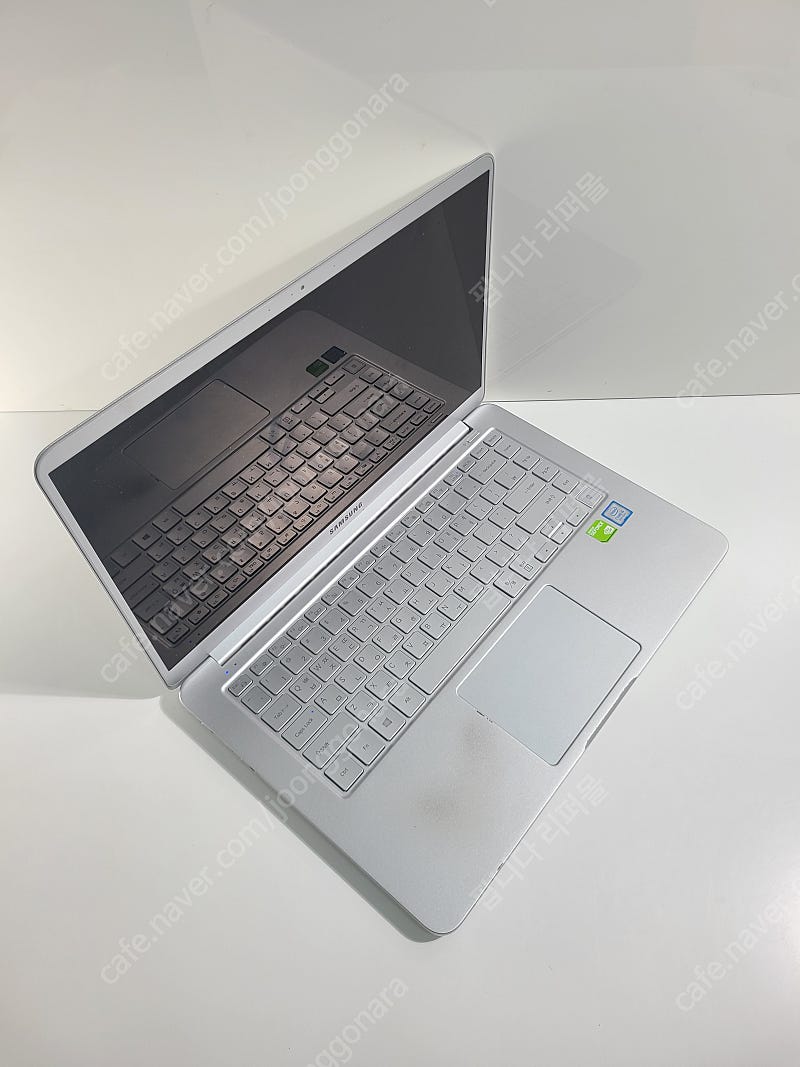 [판매]삼성전자 2019 노트북9 Always NT950XBE-X58 급처합니다.