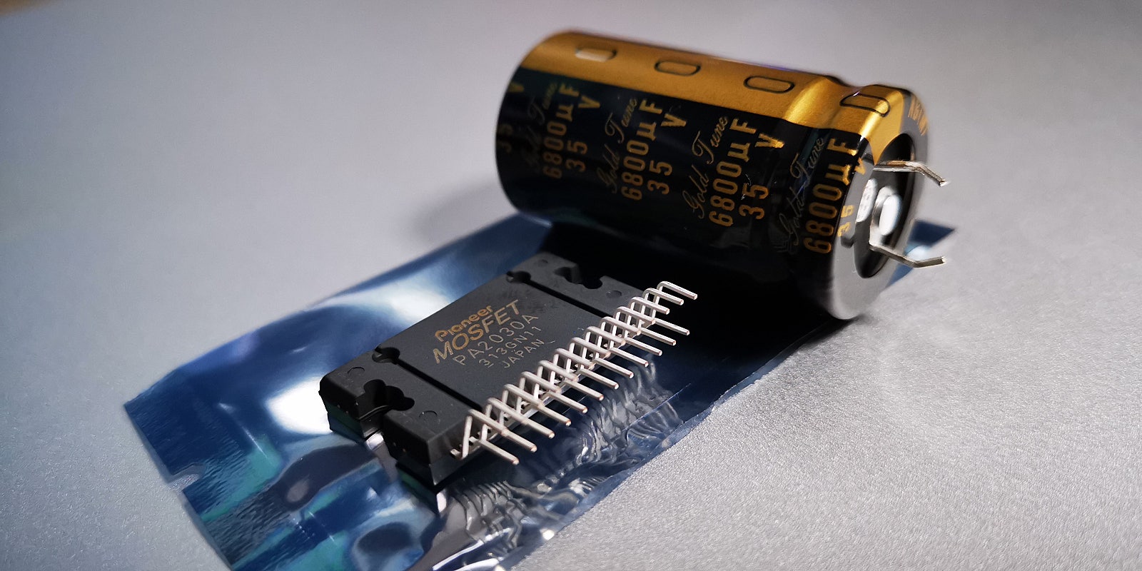 앰프칩(PA2030A) + 니치콘 KG 오디오용 콘덴서(35v 6800uf) | 카오디오/카시트 | 중고나라