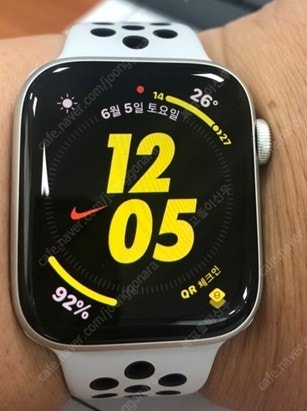 애플워치se nike 44mm 팔아볼께요