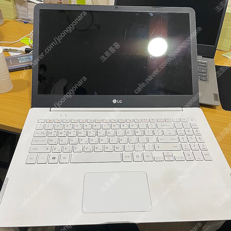 [개인] LG15U56 15인치 노트북 판매합니다. I5 6200 / 램8기가 / SSD128기가 / 그래픽카드940M