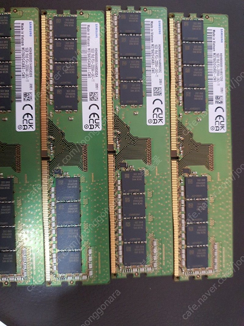 삼성전자 DDR4 16GB RAM 3200Mhz (PC-25600) *2 팝니다