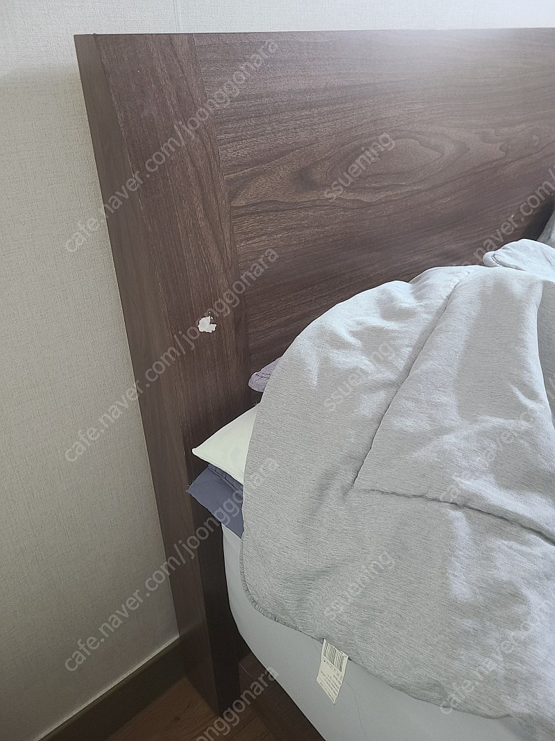 퀸사이즈 침대매트리스+프레임 (사용1년미만)