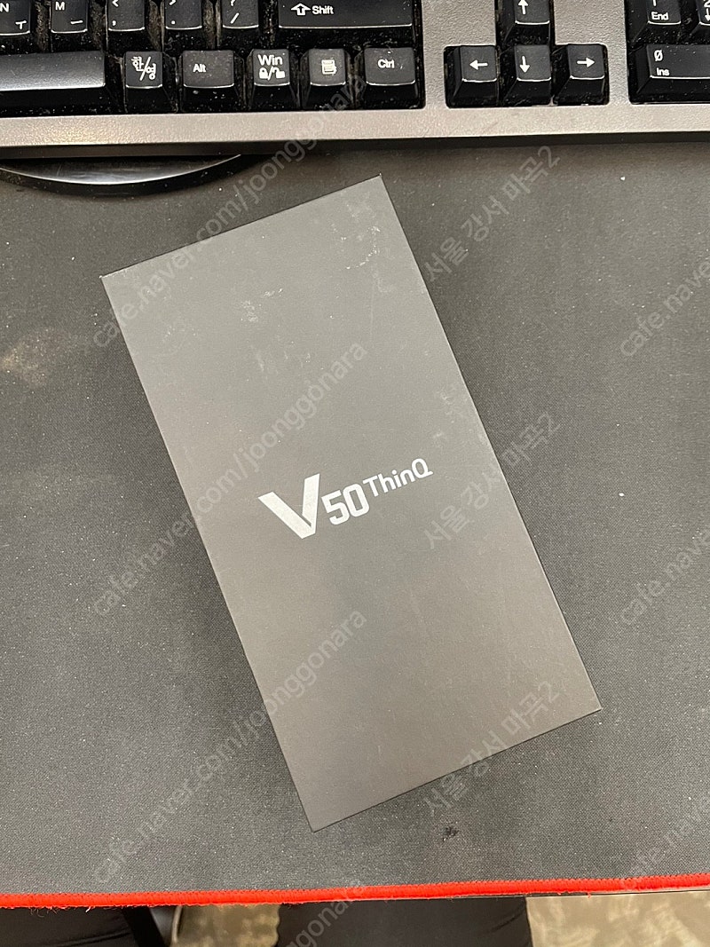LG V50 ThinQ 128GB 블랙 풀박스 22만원 판매합니다.