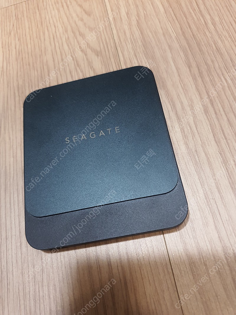 씨게이트 바라쿠다 fast SSD 외장 2테라 판매 합니다. (가격 다운)