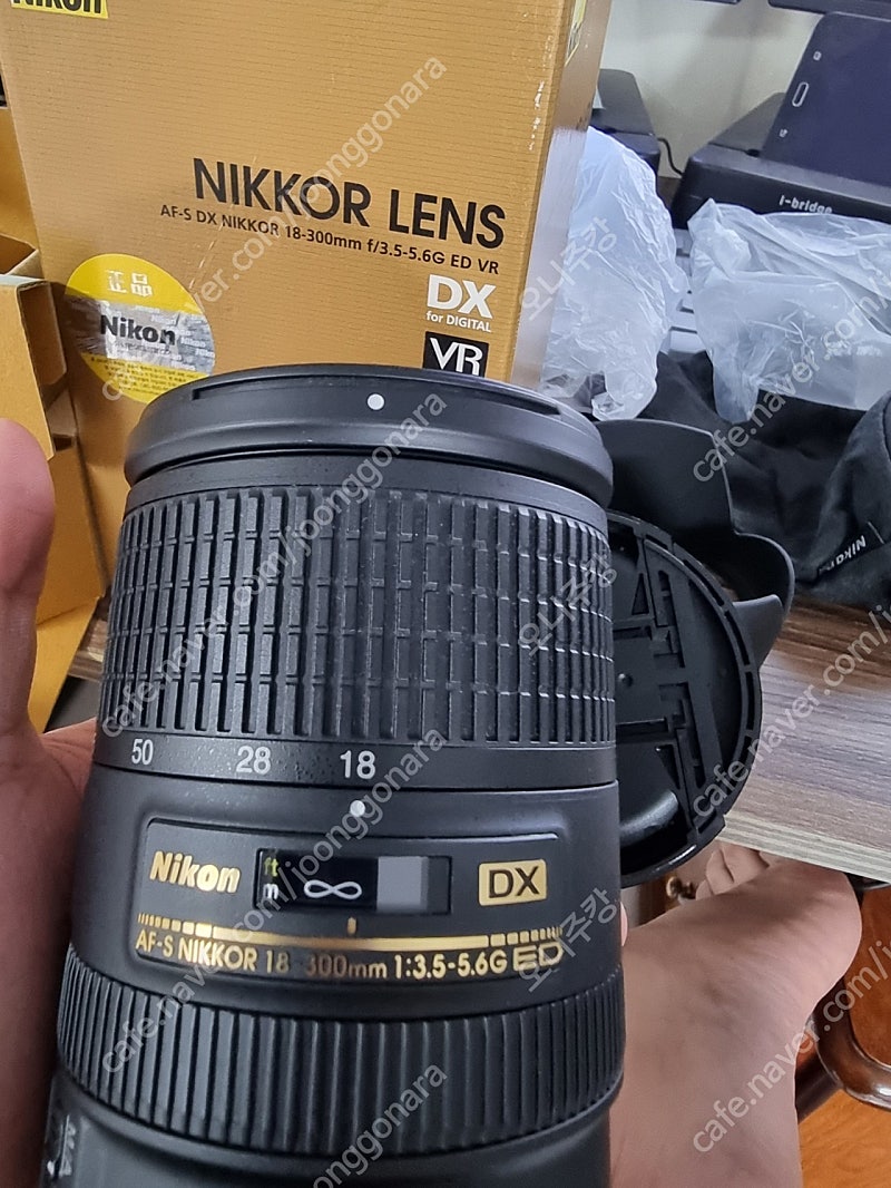 니콘 18-300mm,탐론17-35mm 신형캐논용,삼성NX16-50mm s, 시그마아트30mm캐논용,후지35mmf1.4,팝니다