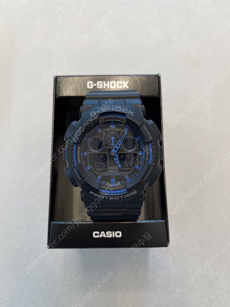 G-SHOCK 지샥 시계 GA-100-1A2DR 판매합니다.