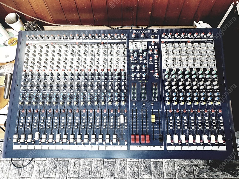 판매중고 Soundcraft LX7 II 24채널 음향 믹서 판매합니다