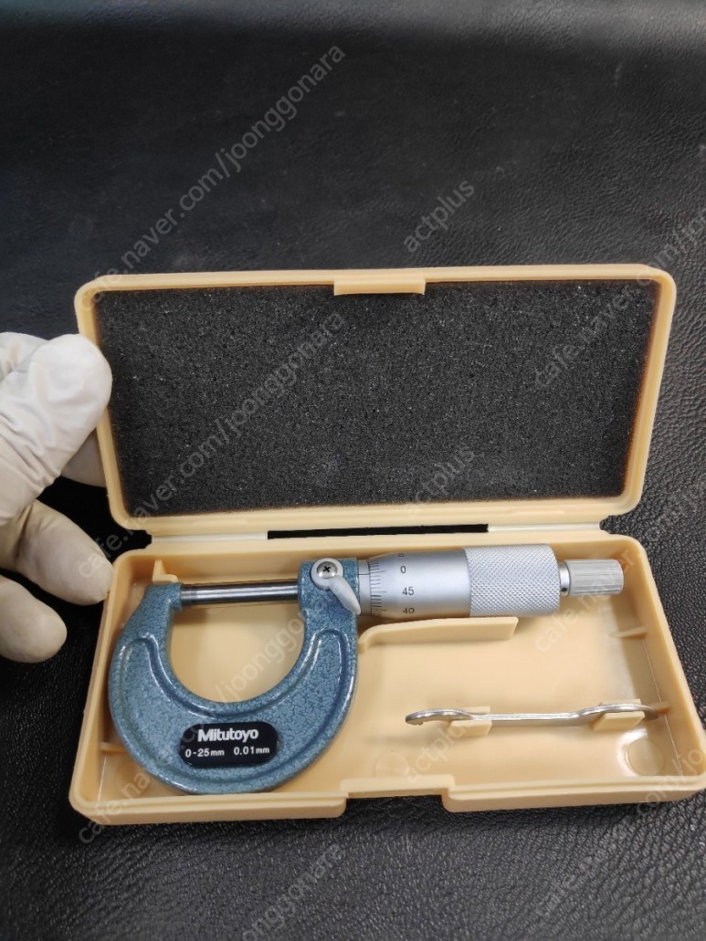 MITUTOYO OUTSIDE MICROMETER M110-25 103-25