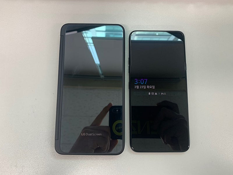 LG V50s ThinQ 블랙색상 2020년4월개통 듀얼스크린 포함 판매
