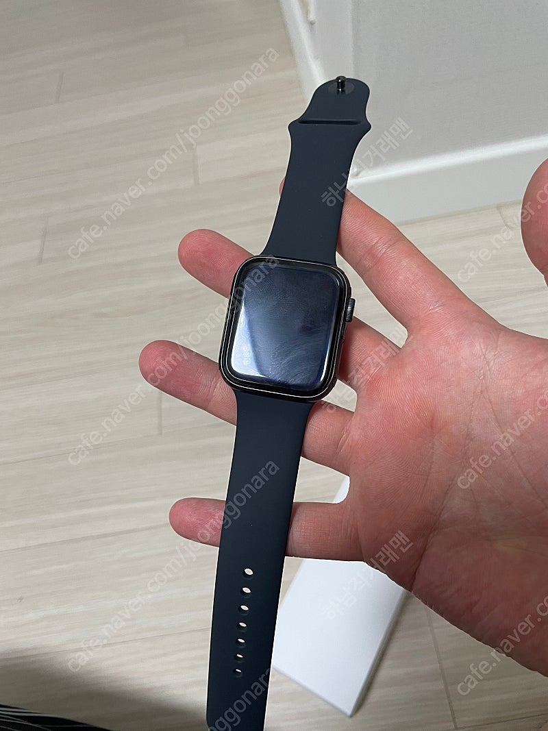 애플워치6 44mm gps 스페이스 그레이 모델 판매합...--2