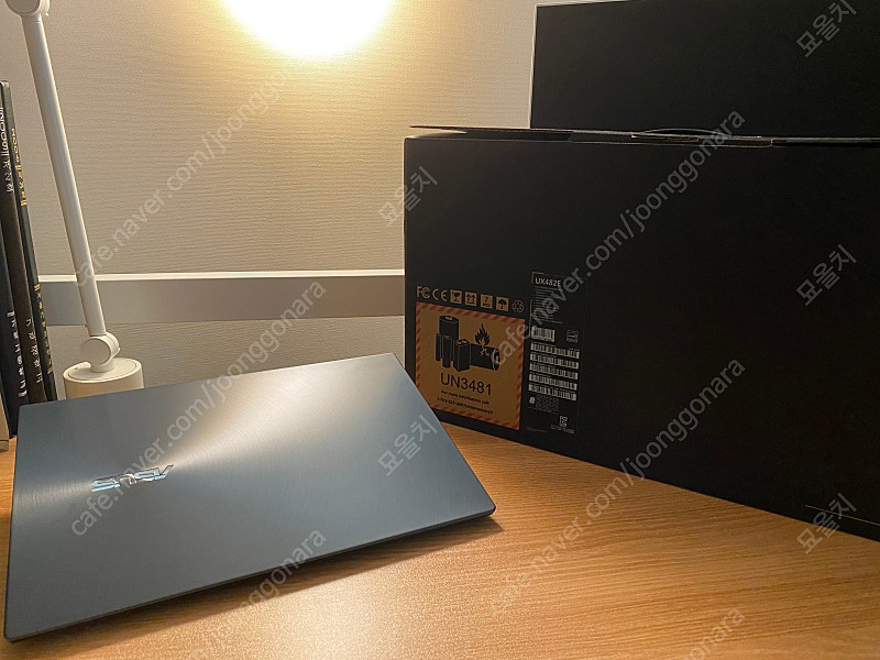 Asus 젠북 듀오 Zenbook Duo 482EA(i7모델-5일 사용) 판매합니다