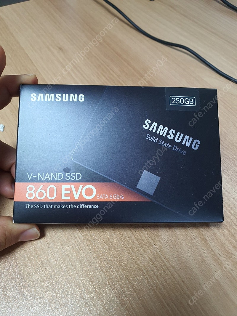 삼성 SSD 860EVO 250GB 팝니다.