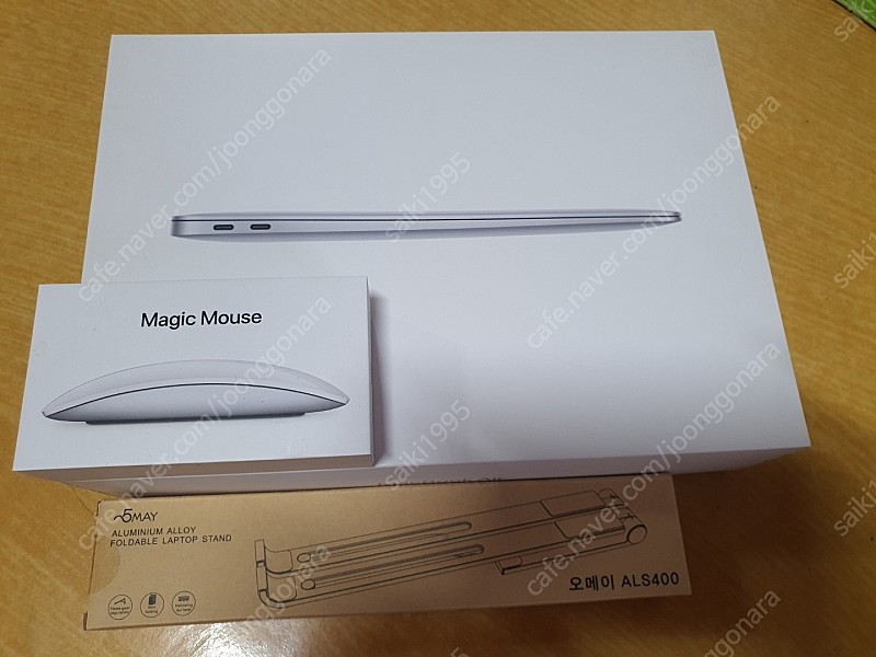 [판매] 맥북에어 13인치 + 매직마우스2 (16gb /256gb / m1모델 아닙니다 )