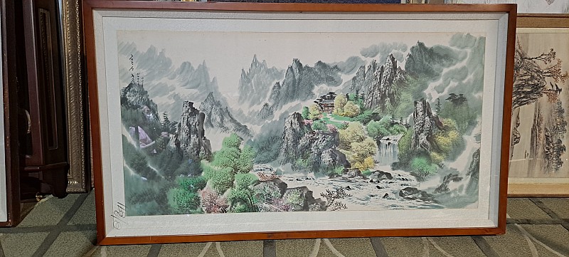 북한 한영수 최고예술가의 작품 <금강산 계곡> 그림 액자 싸게 드립니다