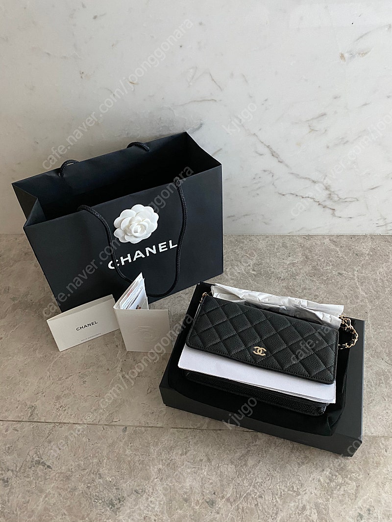 (새상품)샤넬 클래식 woc 캐비어 블랙 금장--3