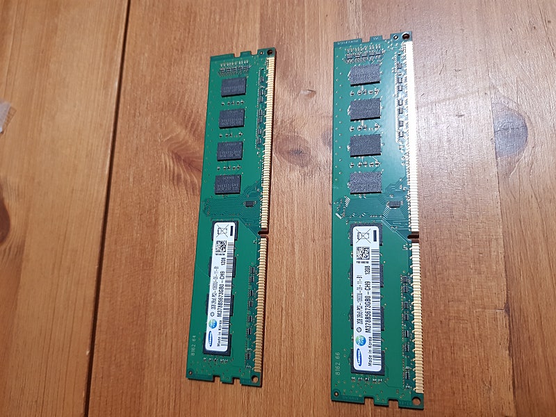 DDR3 삼성 램 2GB 2개 일괄 만원에 팝니다