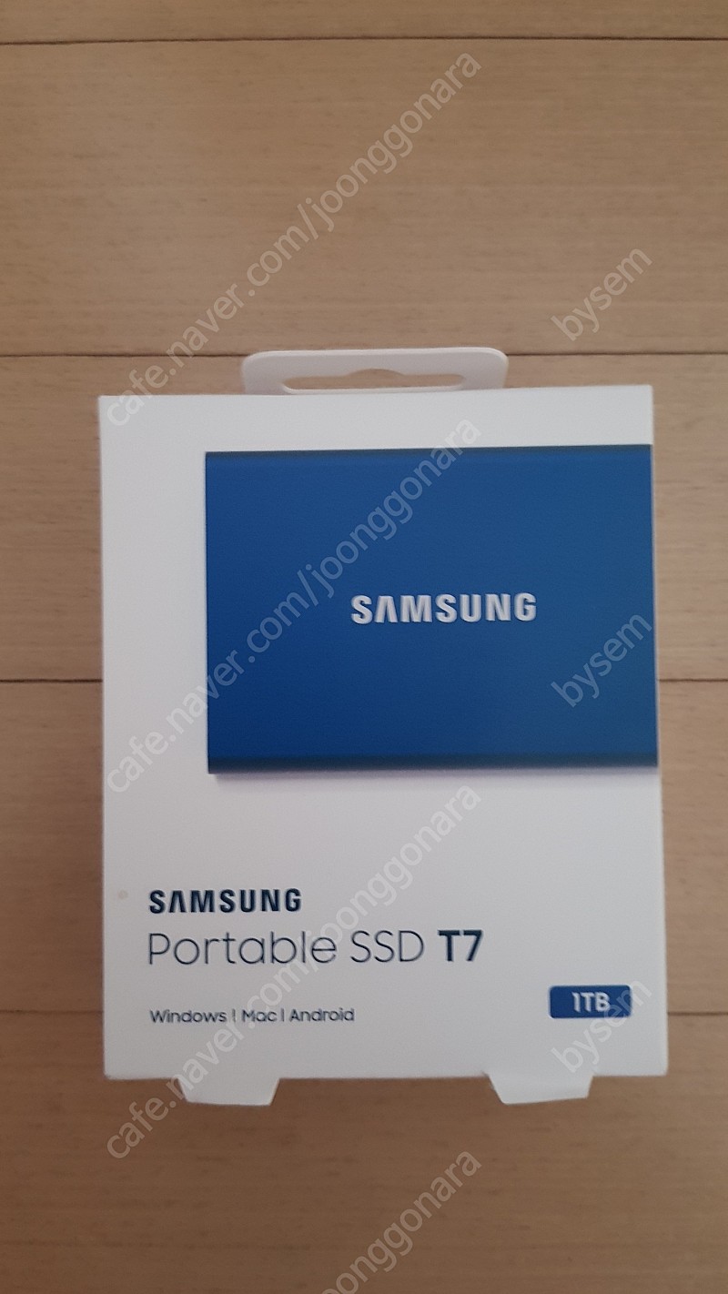 삼성포터블SSD T7 1TB 새상품 판매 (택배별도)