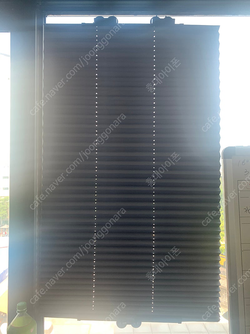 차량용 햇빛가리개 또는 창문 햇빛가리개 팝니다.--2