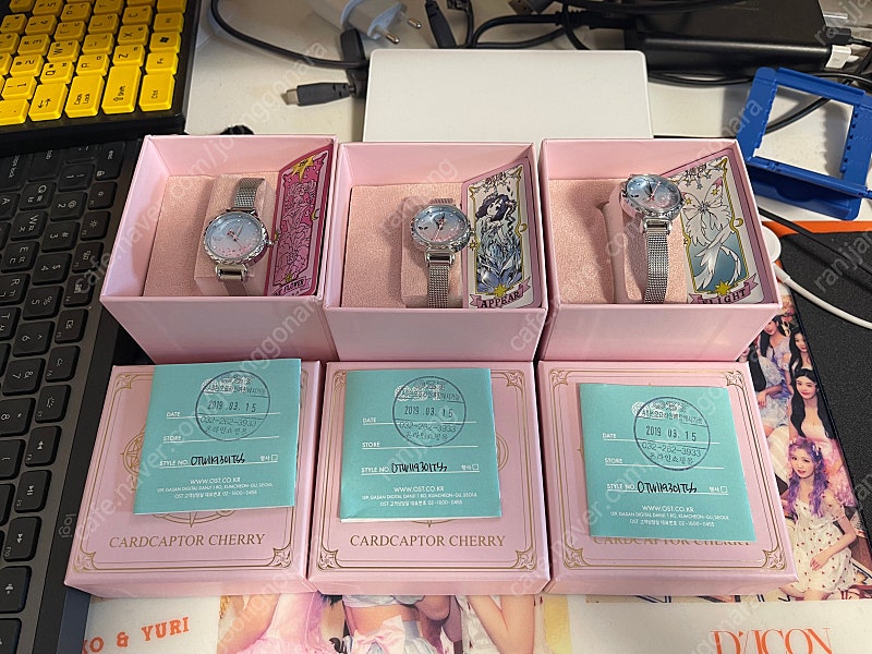 카드캡터체리 x OST 크로우카드 벚꽃 메쉬시계 신품 판매합니다.