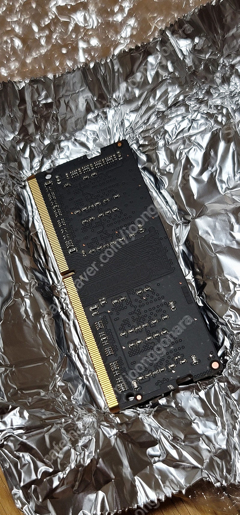 안녕하세요​DDR4 2667Mhz(PC4-21300) 8GB(4gb*2) 노트북용(맥미니에서 적출) 판매합니다.​