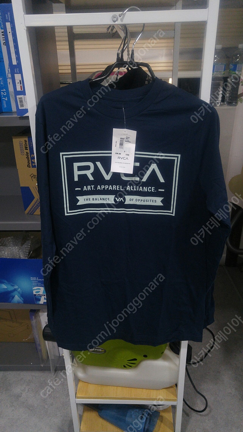 RVCA, 퀵실버 민소매 및 긴팔티