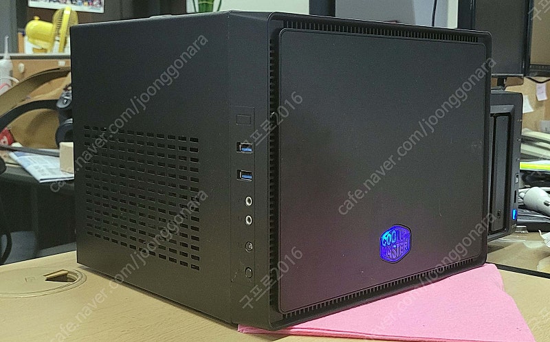 미니ITX 쿨러마스터 조립피씨 팝니다 --> 인텔 I3-6100 -3.7GH, 지포스 GTX1050 , SSD 256G, 램16G