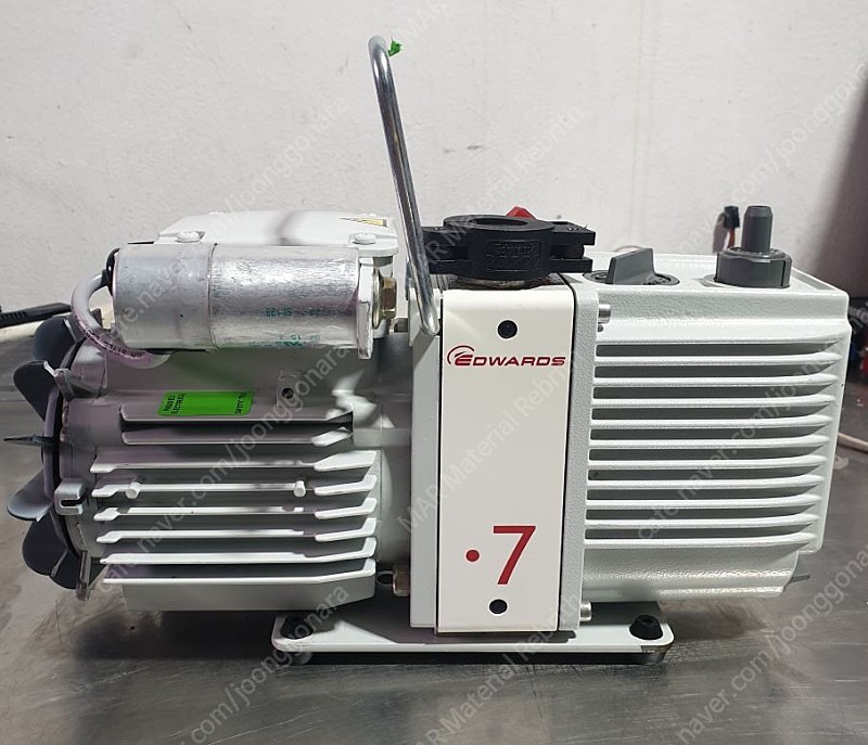 진공펌프 Edwards model E2M0.7 Rotary Vacuum Pump